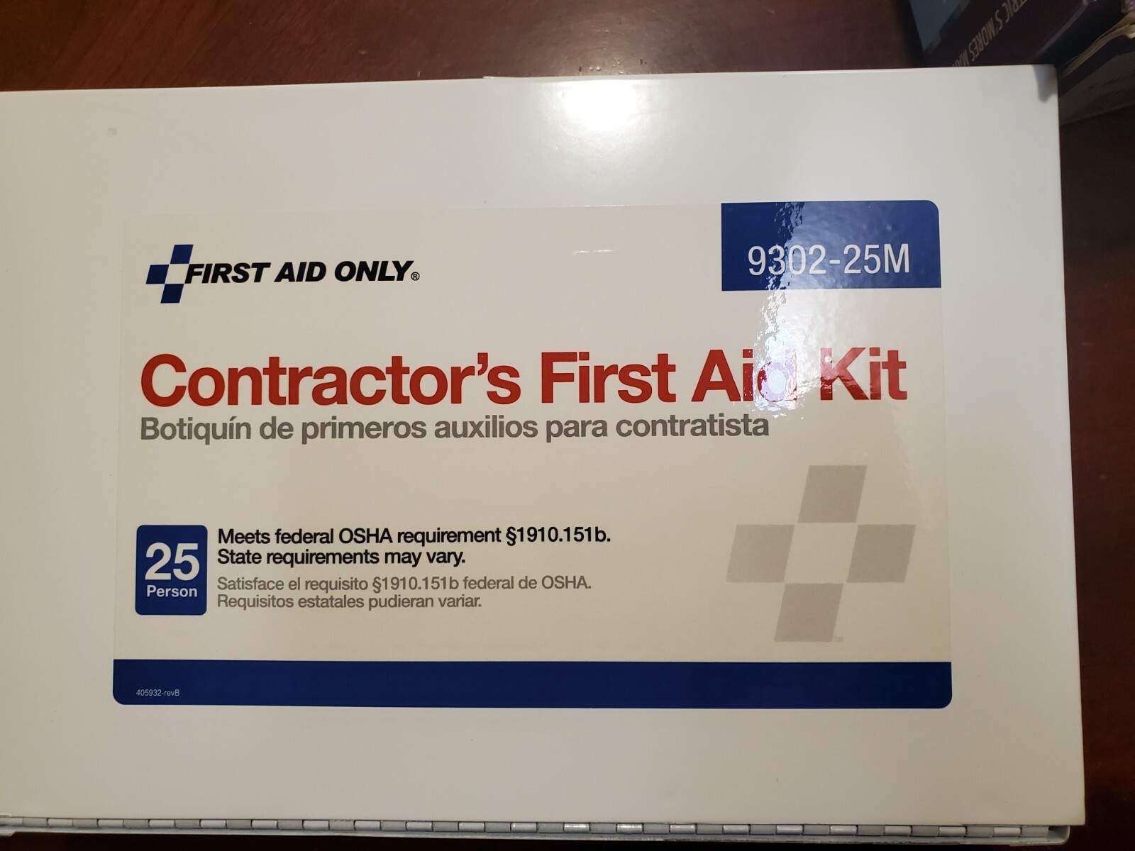 First Aid Only 178 Piece Contractors First Aid Kit, OSHA Compliant (9302-25M)