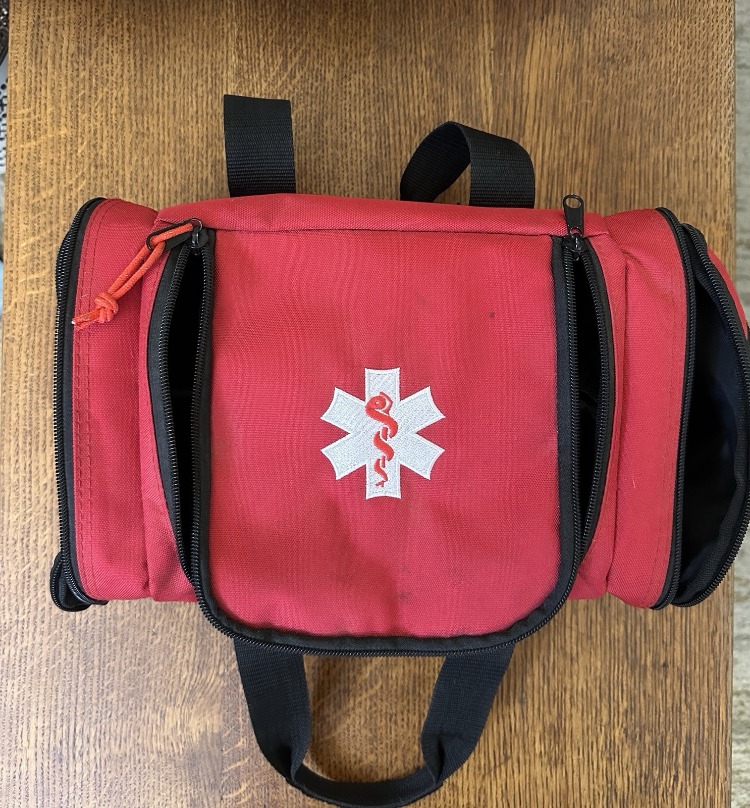 First Aid Medical Bag, Trauma Organizer for EMT & Nurses, Emergency Response Kit