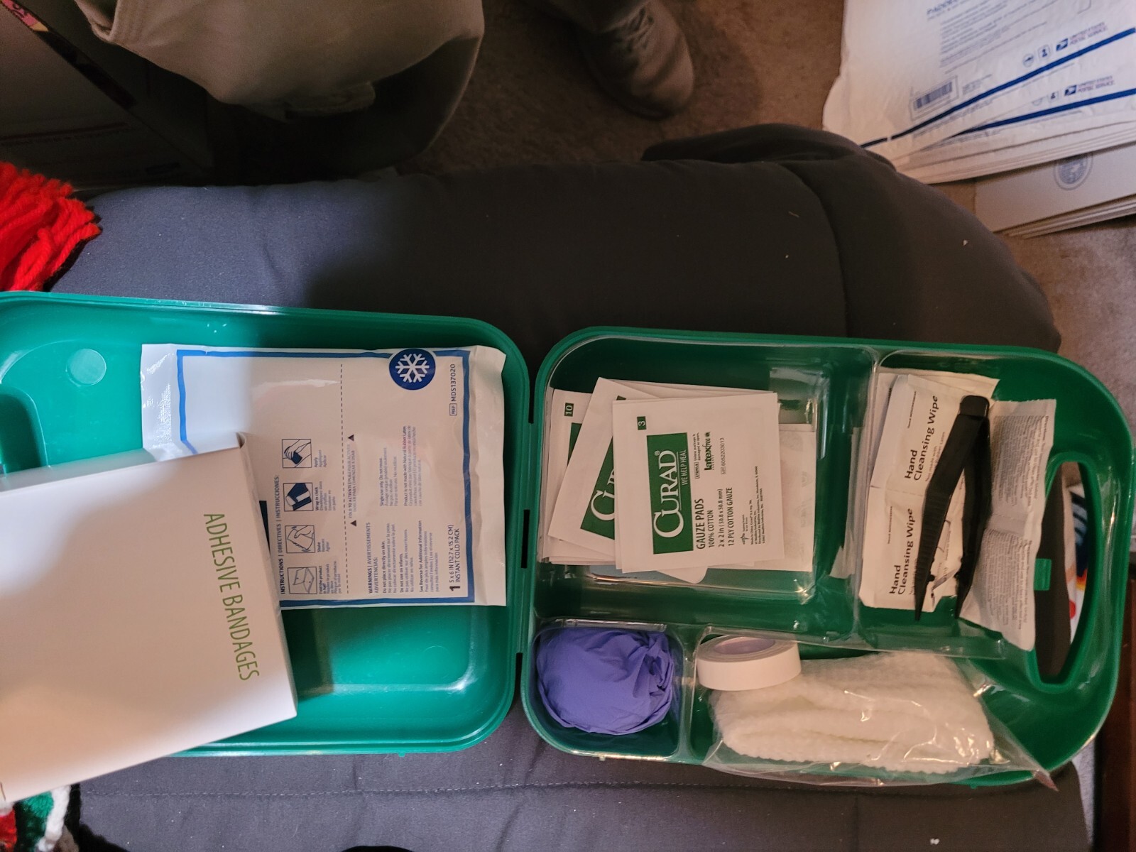 Curad Complete First Aid Kit in Durable Hard Plastic Carrying Case 175 Items New