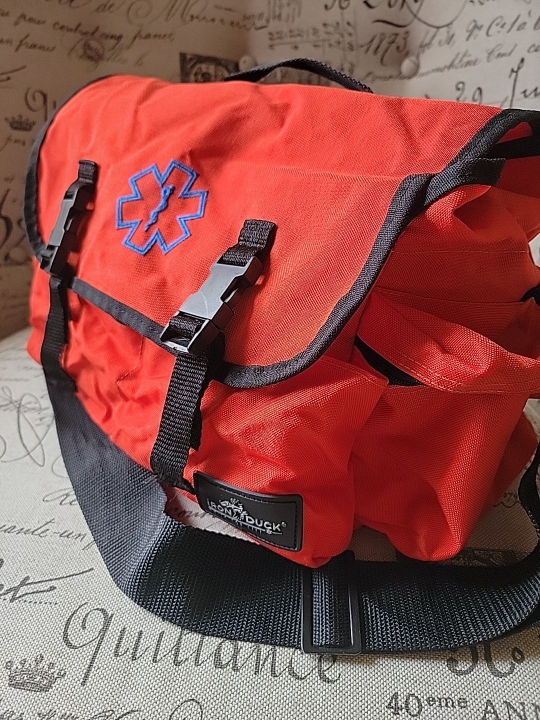 IRON DUCK USA MADE EMS EMT Emergency Responder First Aid Trauma Bag PREMIUM ZIP