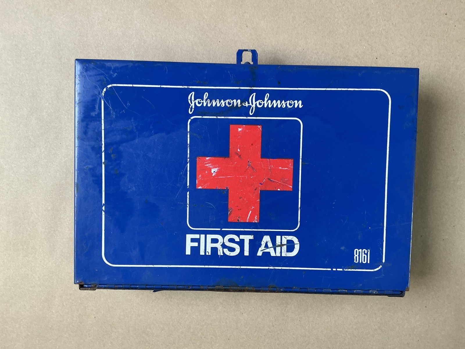 Vintage Johnson & Johnson First Aid Kit 8161 Blue Metal Wall Mount Box 1979