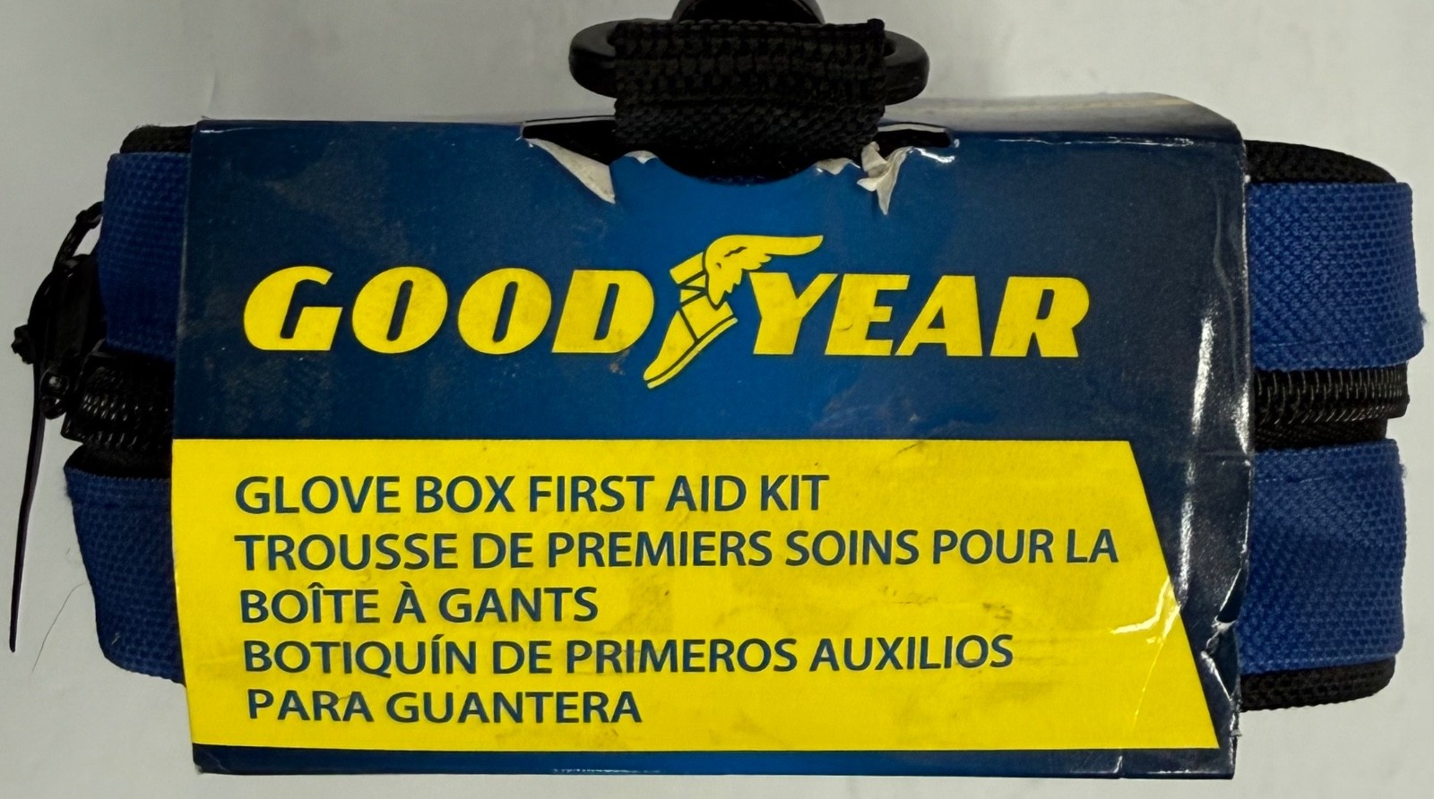 GoodYear "Glove Box First Aid Kit" 77 pc (GY3001)