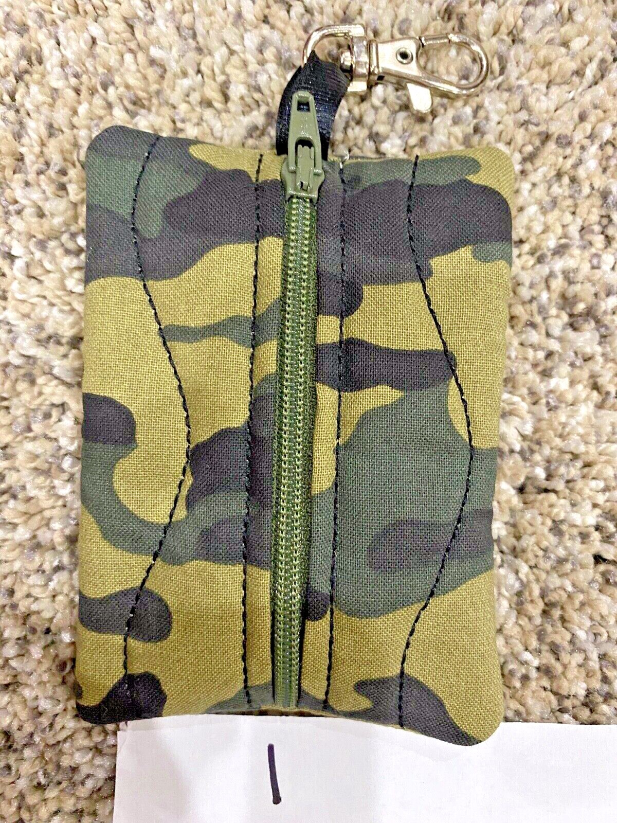 Clip on Pouch Case Holder Auvi-Q Inhaler Gift Card Money ID Jewelry Keys Camo