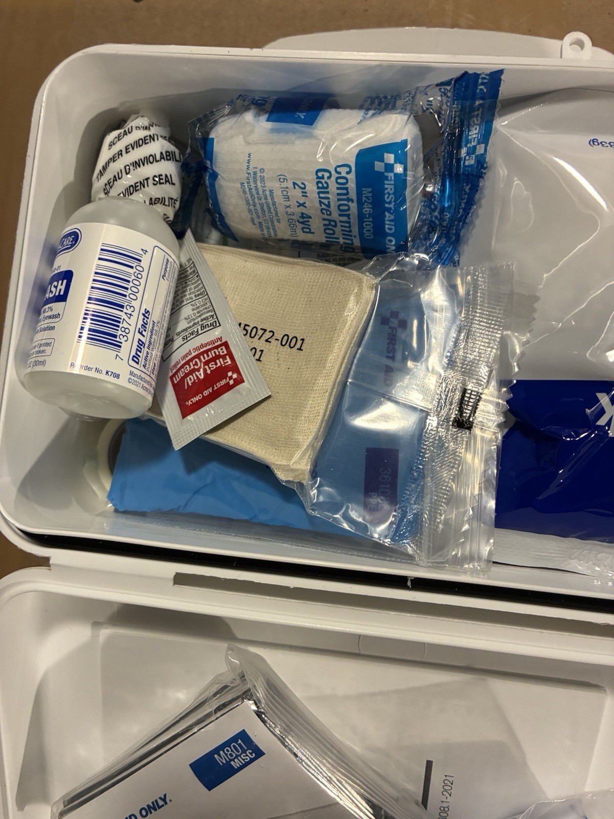 First Aid Only 91322 ANSI/ISEA Z308.1-2021 First Aid Set w/ Eyewash