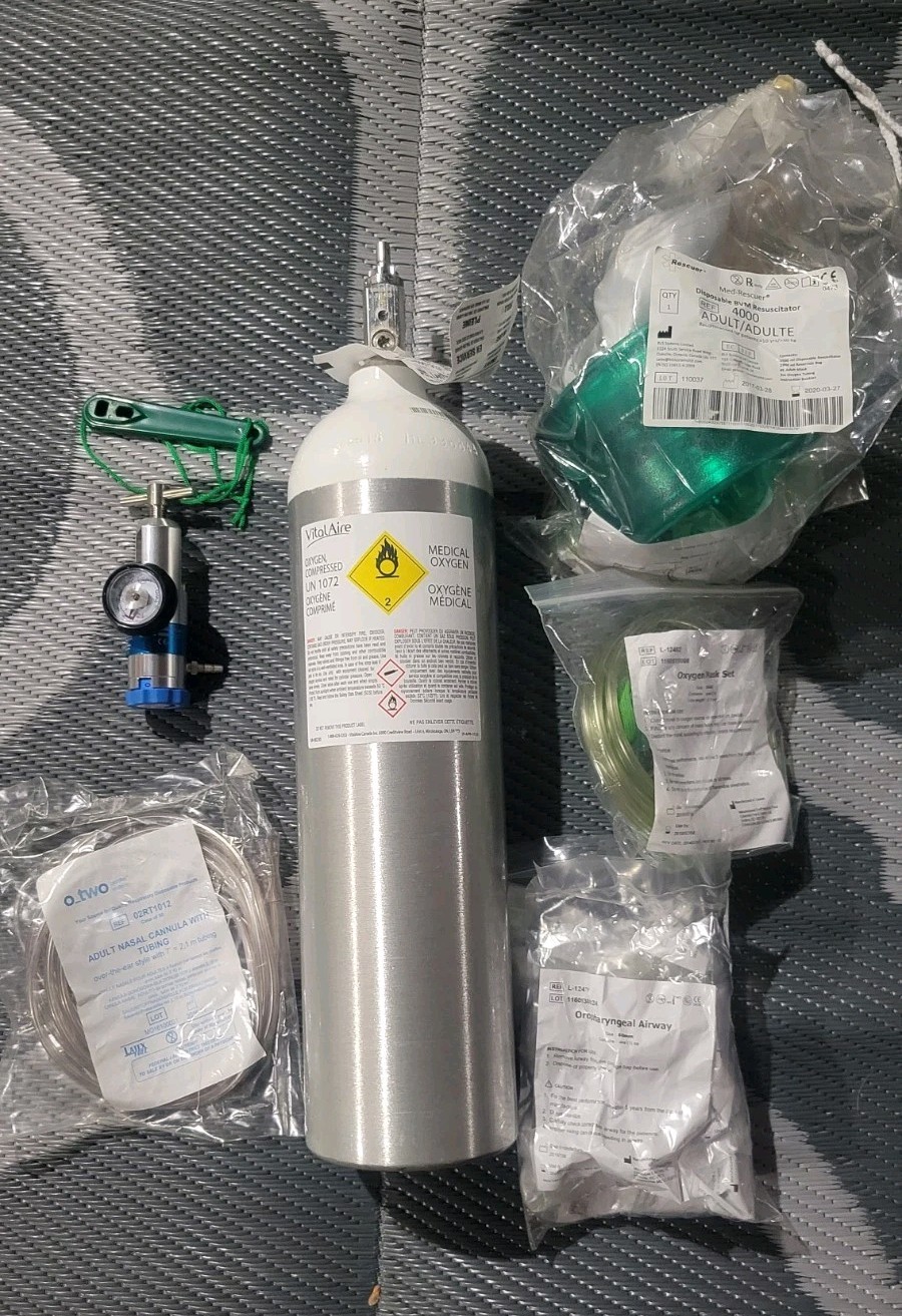 Vital AireEMS O2 Duffle Responder Kit with Oxygen D Tank and Regulator
