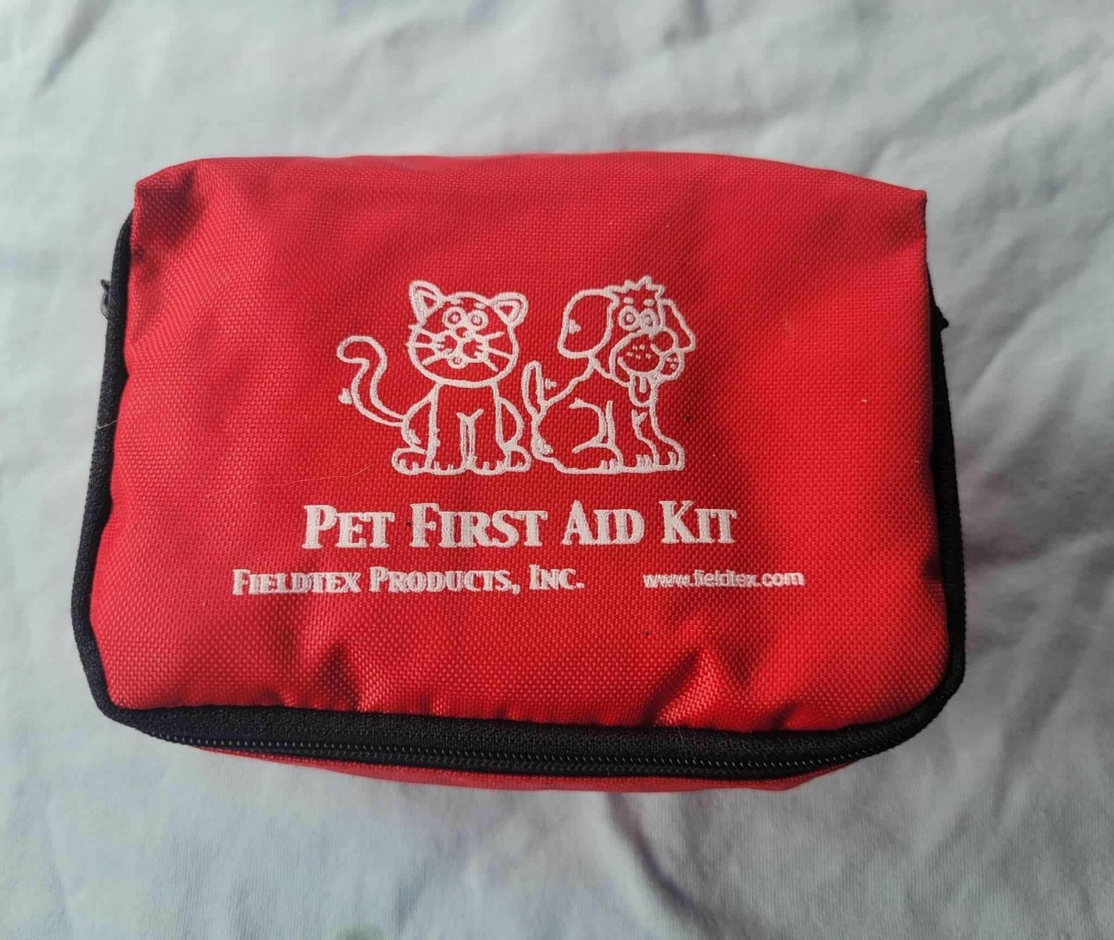 Pet First Aid Kit Dogs Cats Emergency Kit for Pets Travel And Outdoor