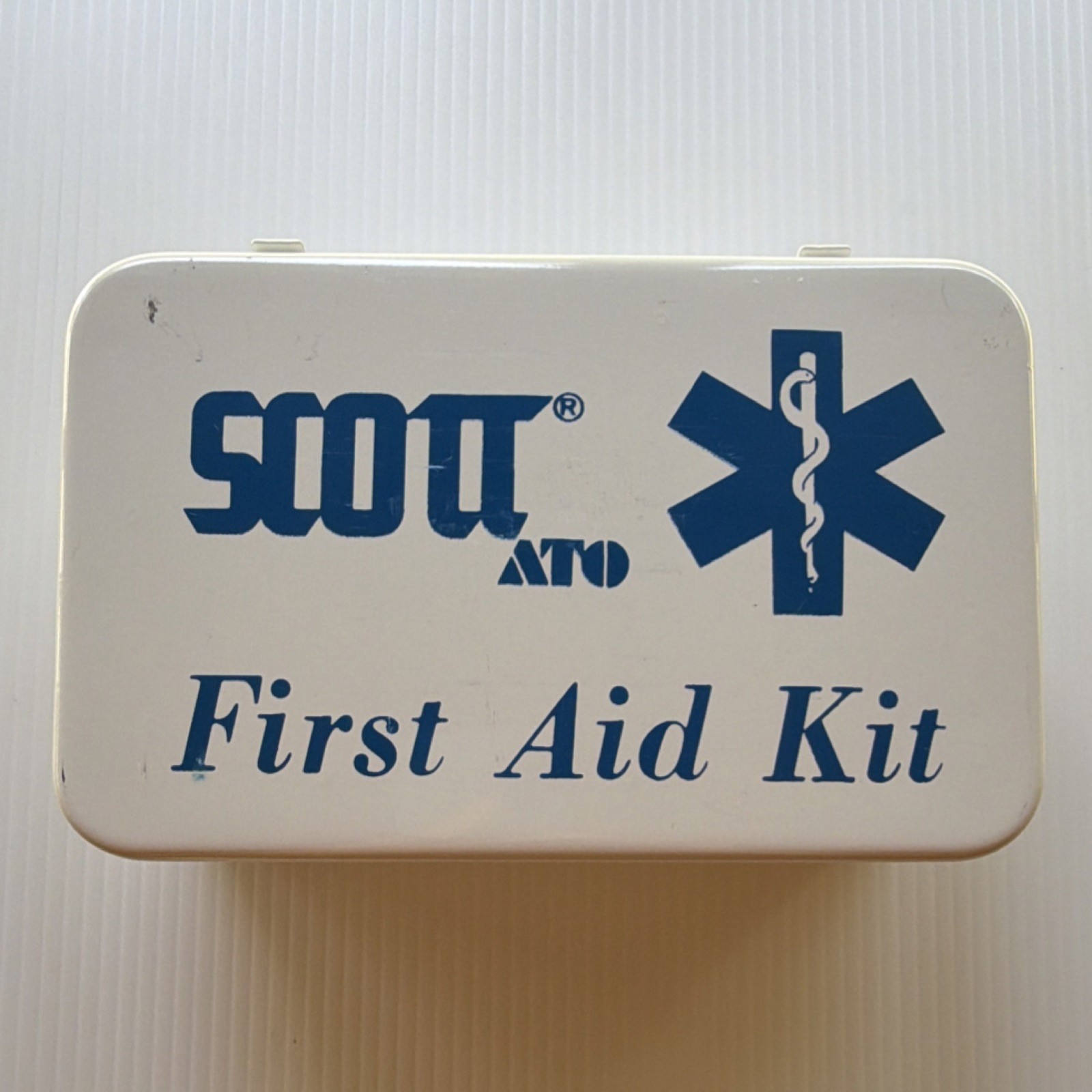 Vintage Scott Portable First Aid Kit with Bandages, Tourniquet, Burn Gel, & Case