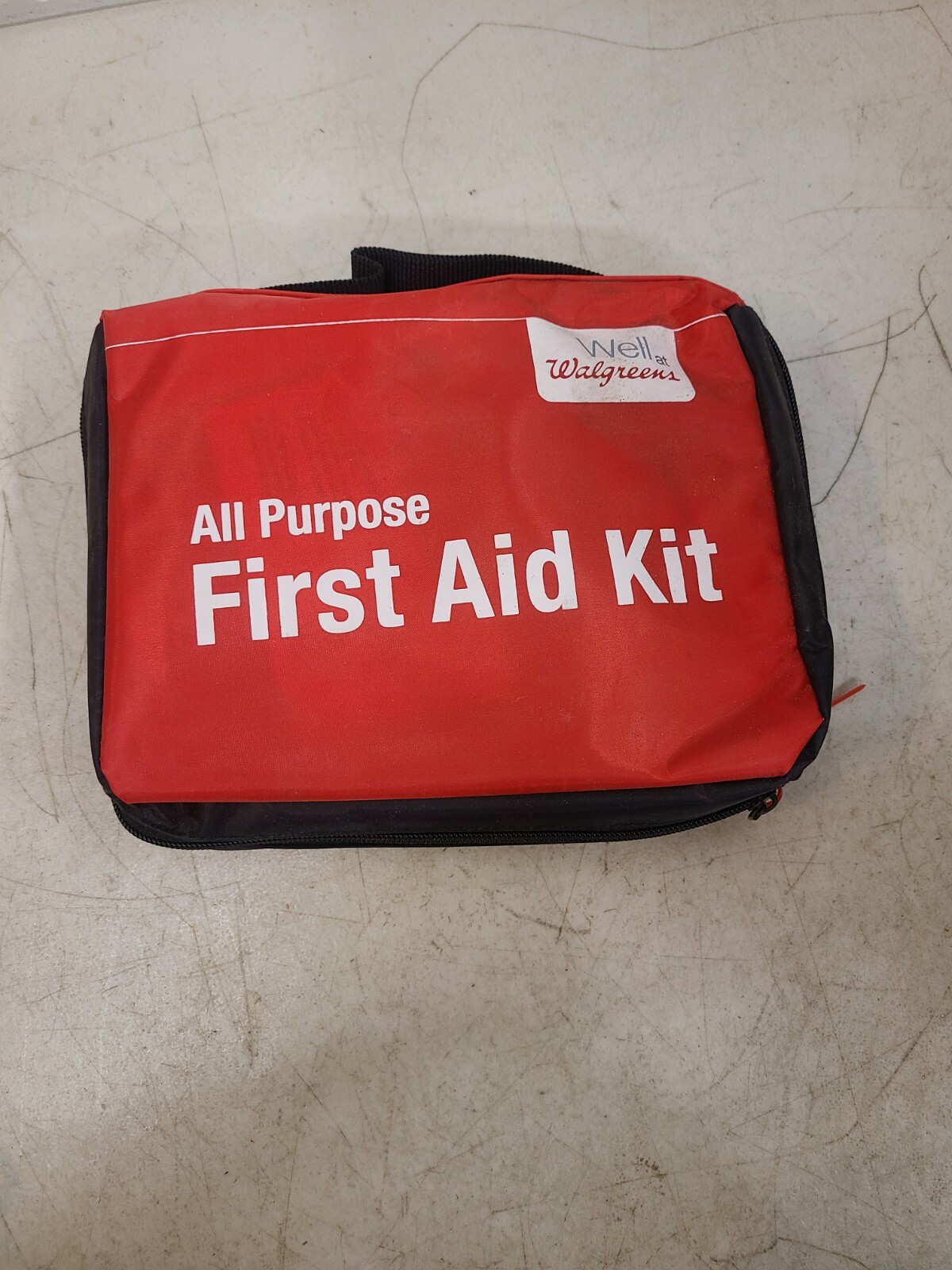 Walgreens All-Purpose First Aid Kit Minor Injuries – Carrying Case