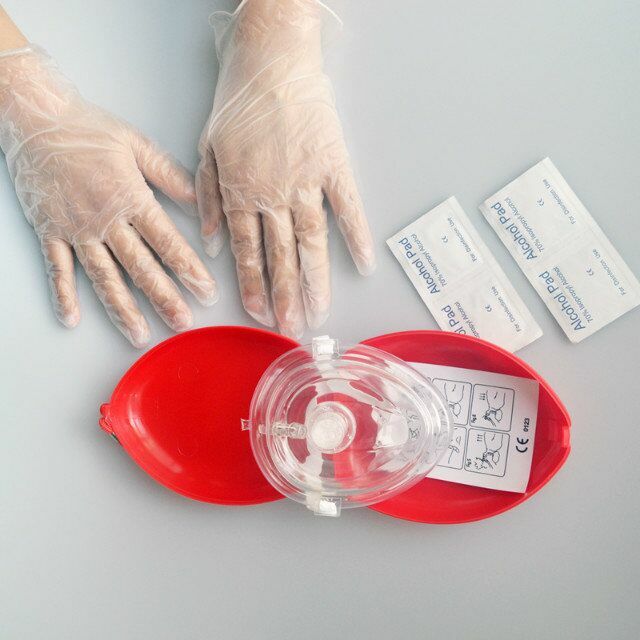 3pcs CPR Face shield With 4Pcs Alcohol Pad 1 Pair Glove CPR set
