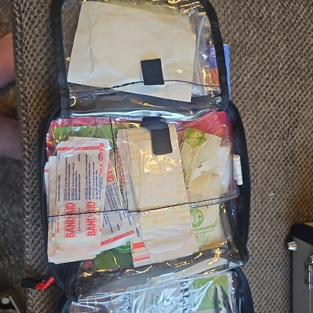 MULTI PURPOSE FIRST AID KIT GREAT TO KEEP IN THE CAR