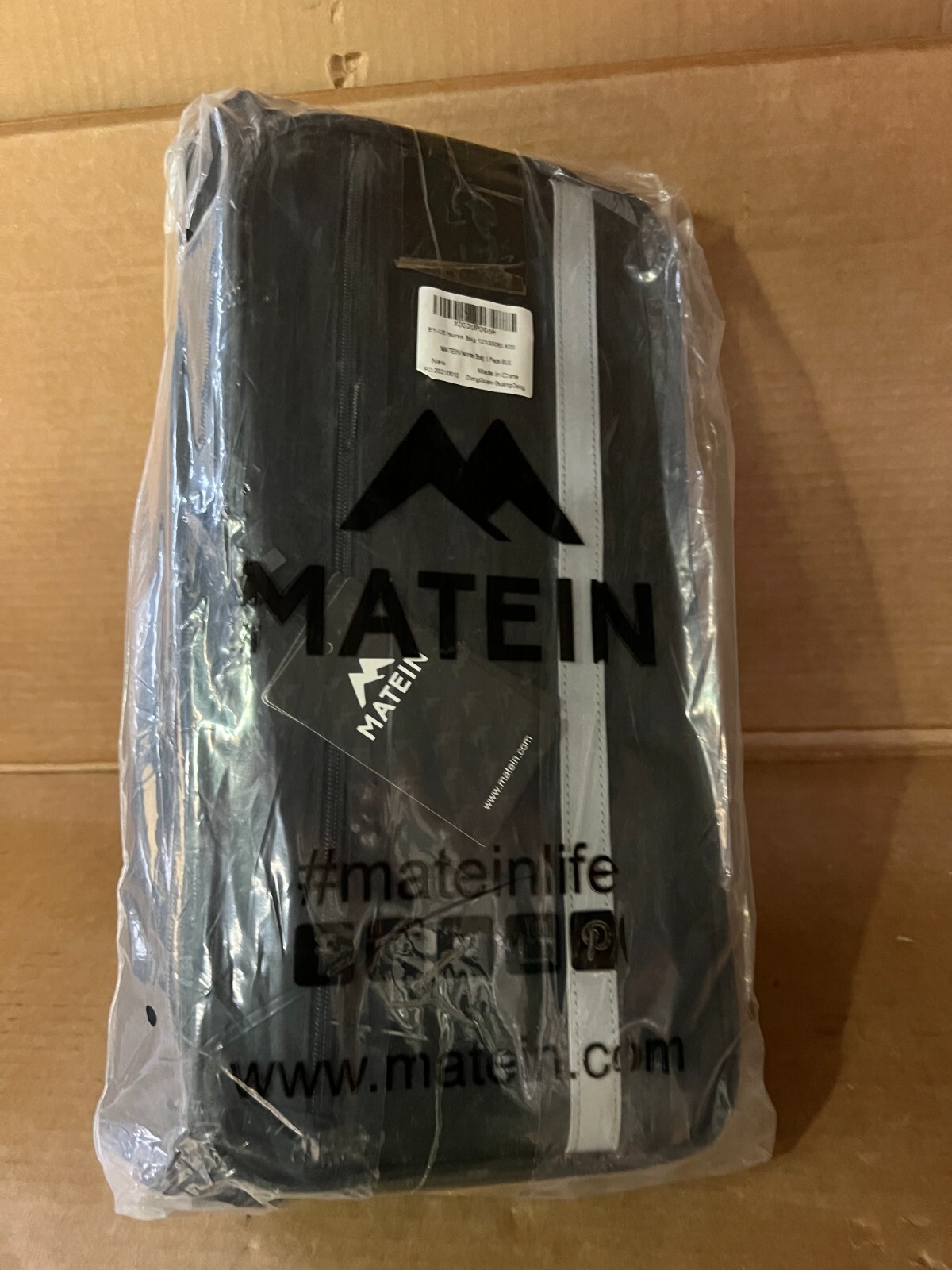 MATEIN Medical Bag, Large Water-Resistant First Aid Bags with Many Pocktets